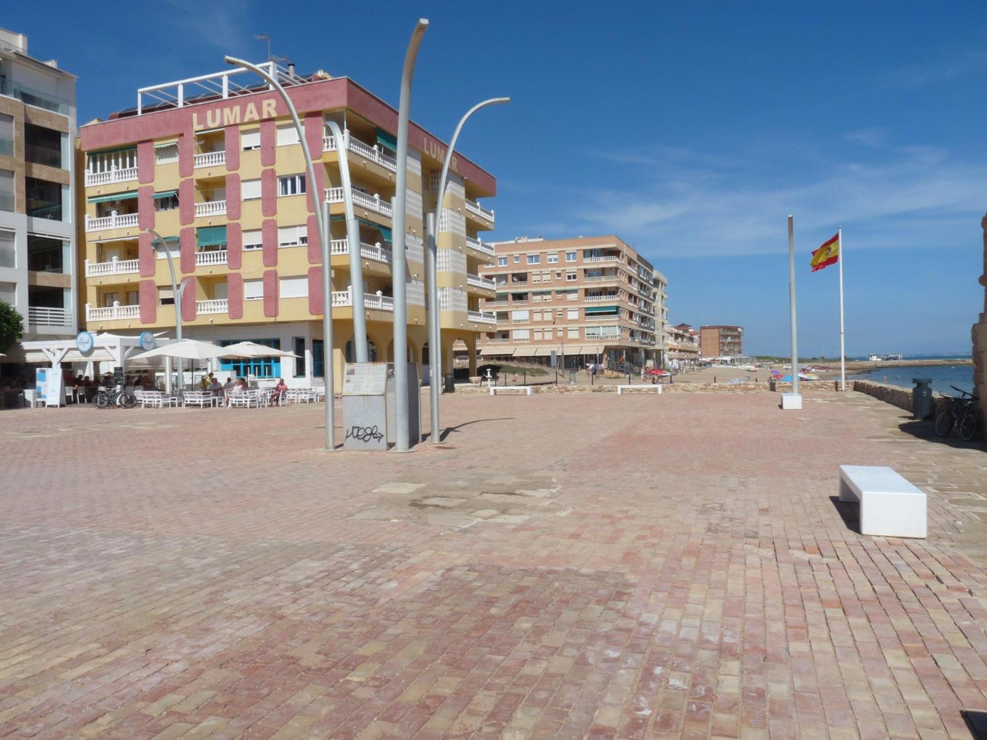 Modern Apartment Near Beach La Mata  Exterior photo